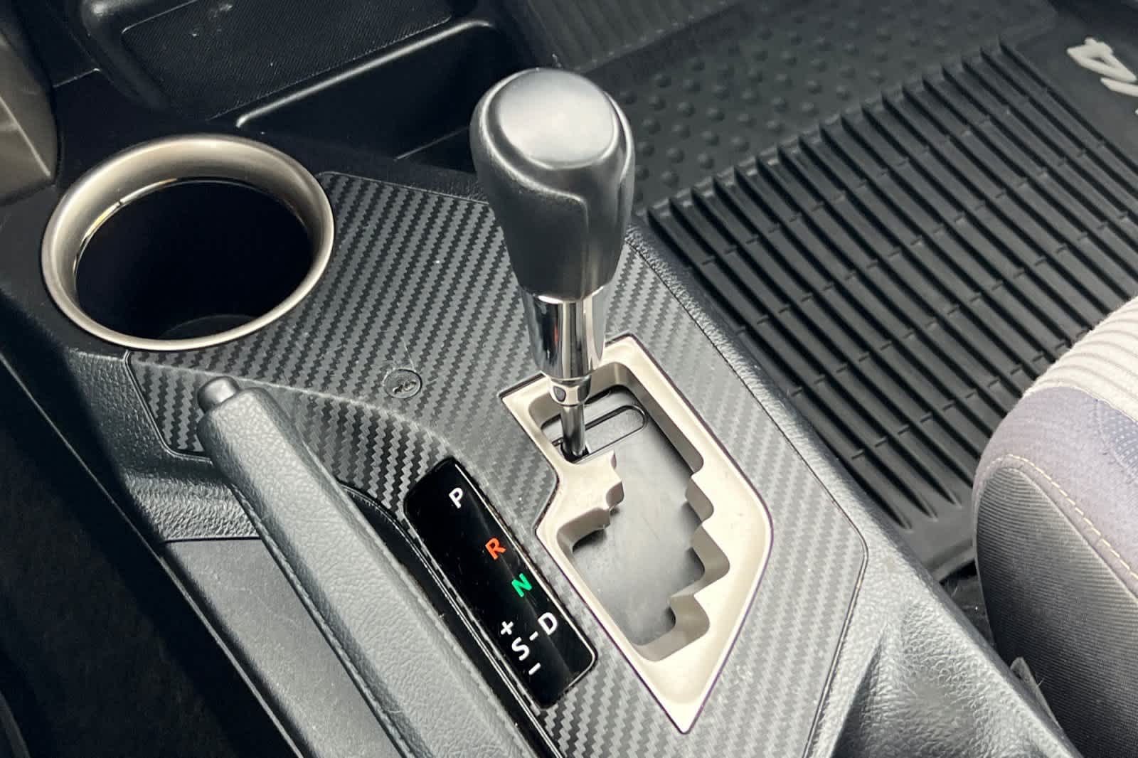 Thumbnail: 2014 Toyota RAV4 - 22