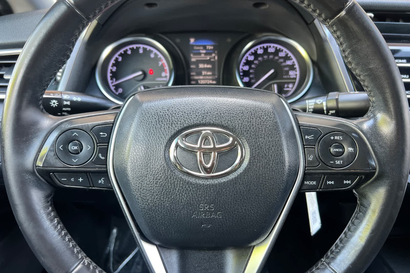 Thumbnail: 2018 Toyota Camry - 22