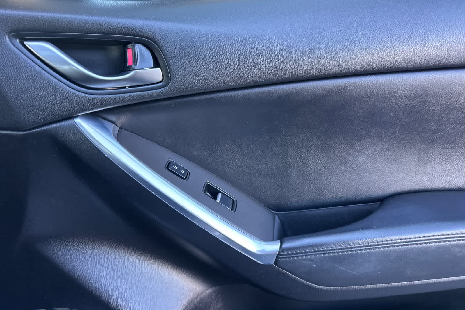 Thumbnail: 2016 Mazda CX-5 - 18