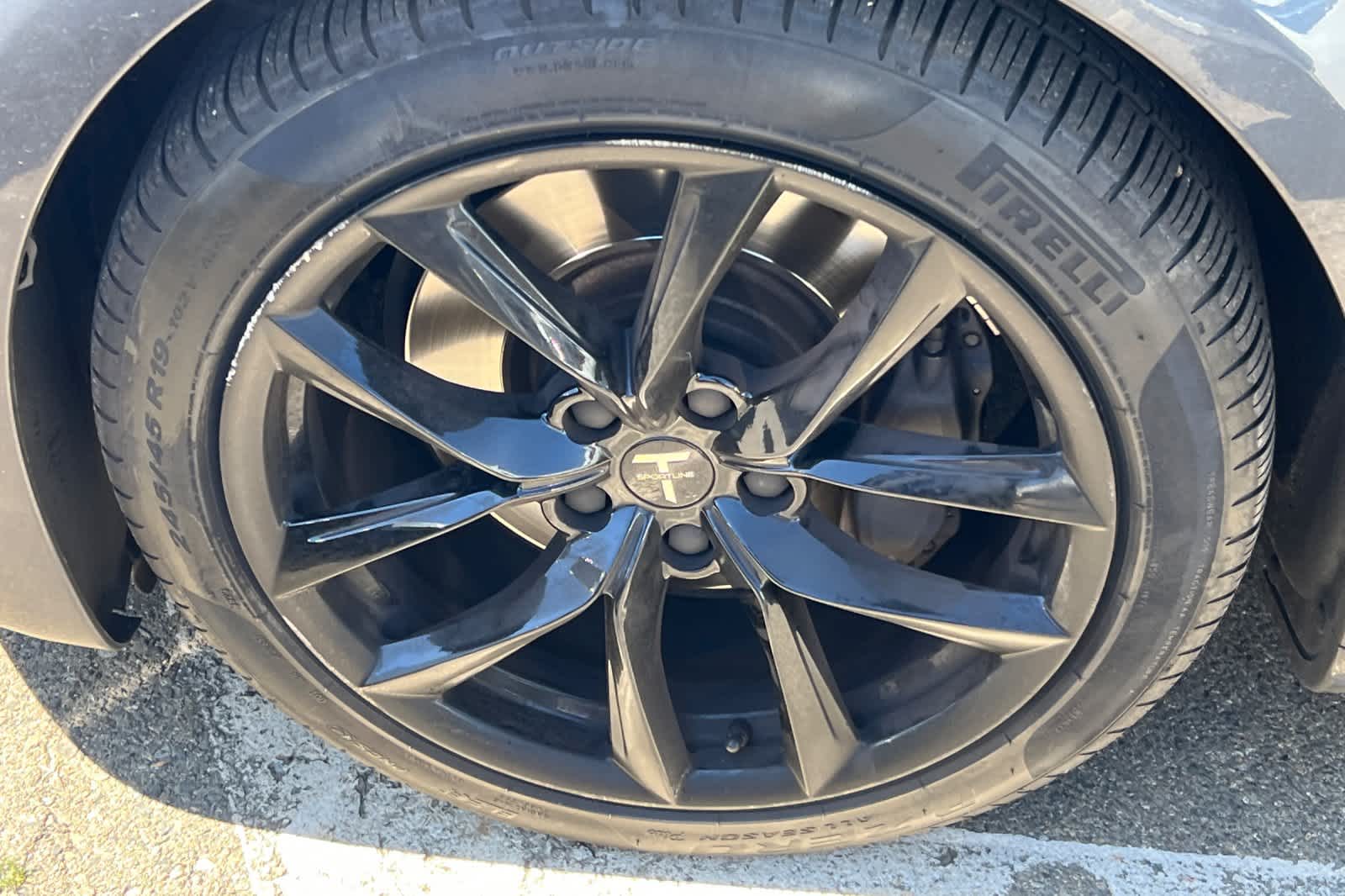 Thumbnail: 2018 Tesla Model S - 10