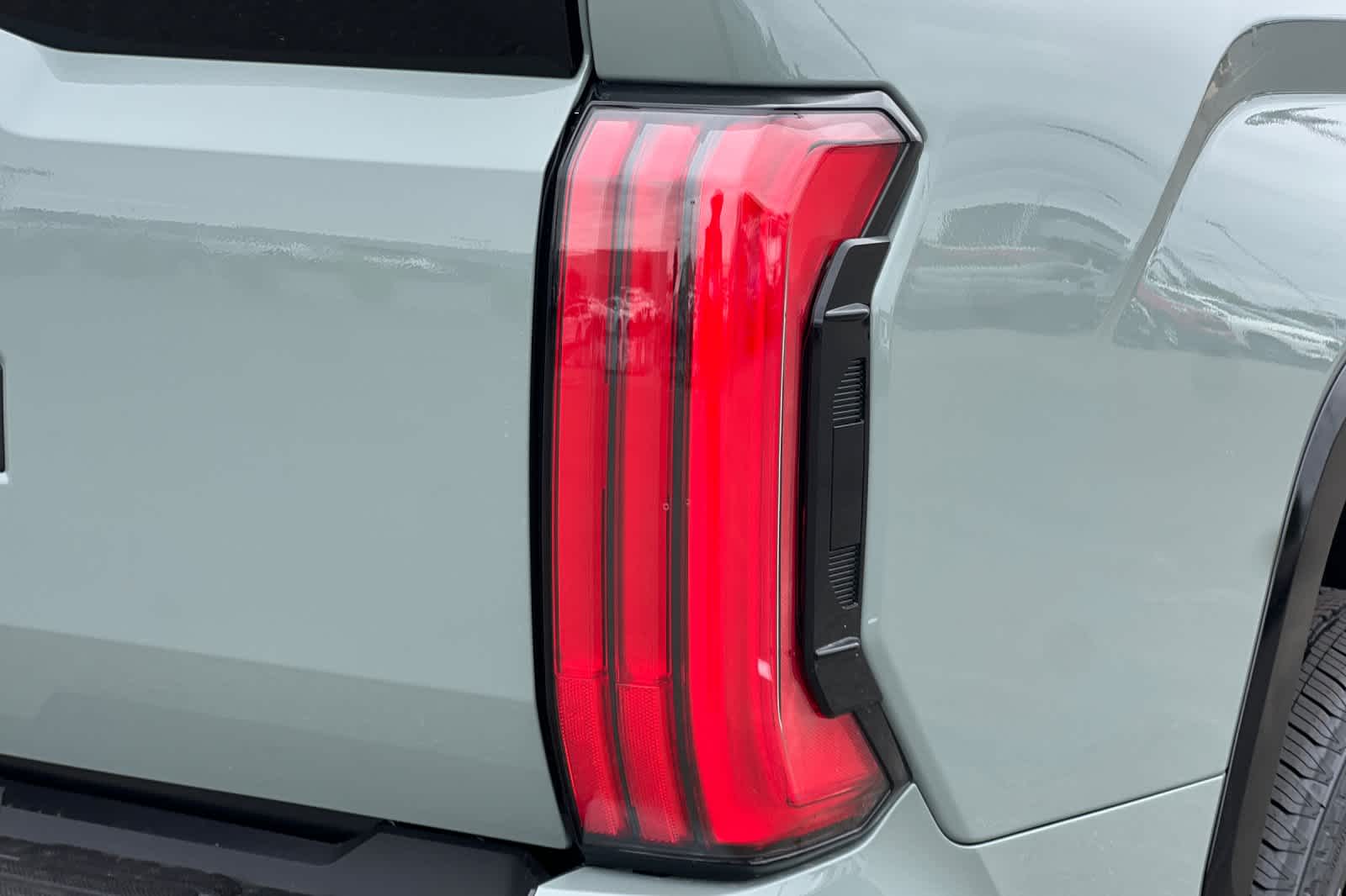 Thumbnail: 2025 Toyota Tundra - 25