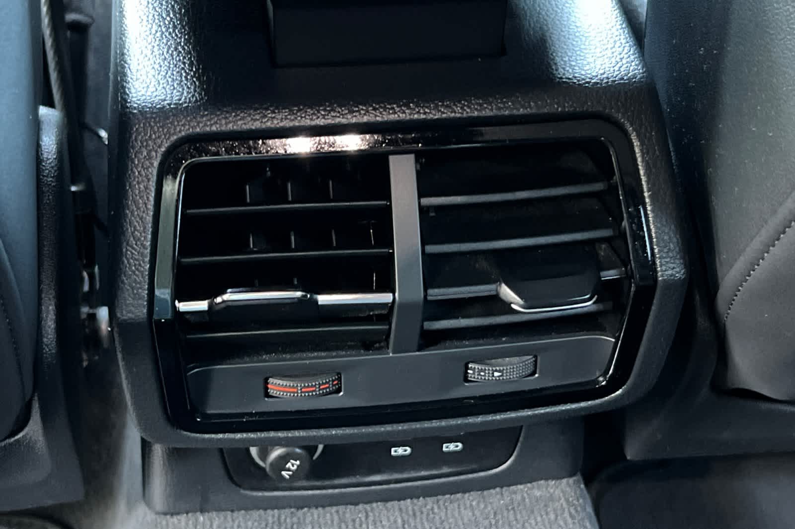Thumbnail: 2020 Audi Q3 - 14