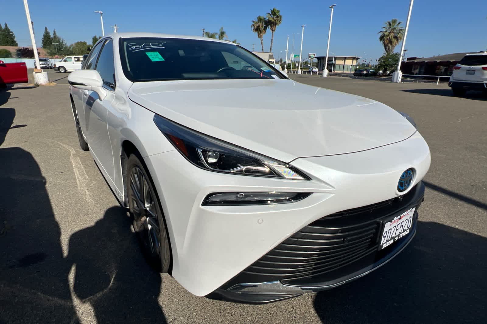 2022 Toyota Mirai XLE 3