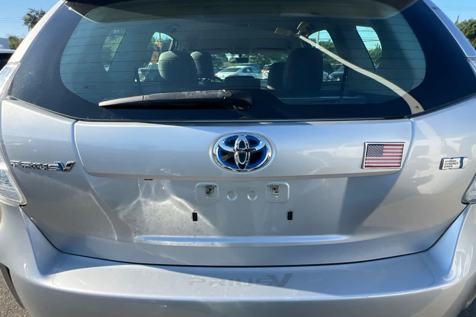 Thumbnail: 2013 Toyota Prius v - 14