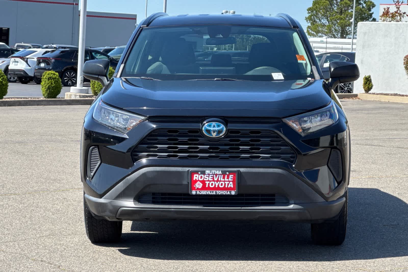 Thumbnail: 2021 Toyota RAV4 - 10