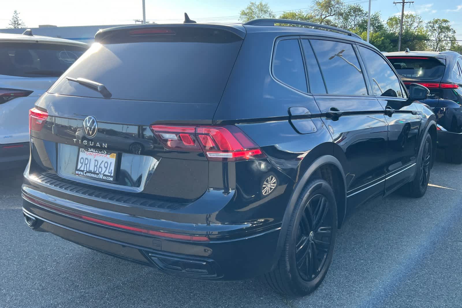 Thumbnail: 2022 Volkswagen Tiguan - 4