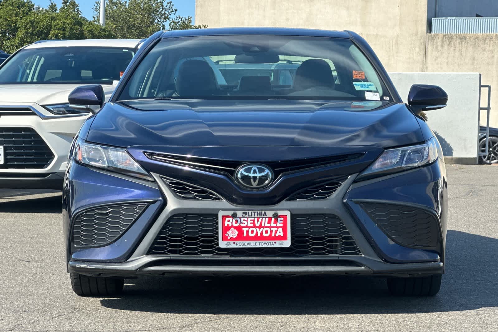 Thumbnail: 2022 Toyota Camry - 10