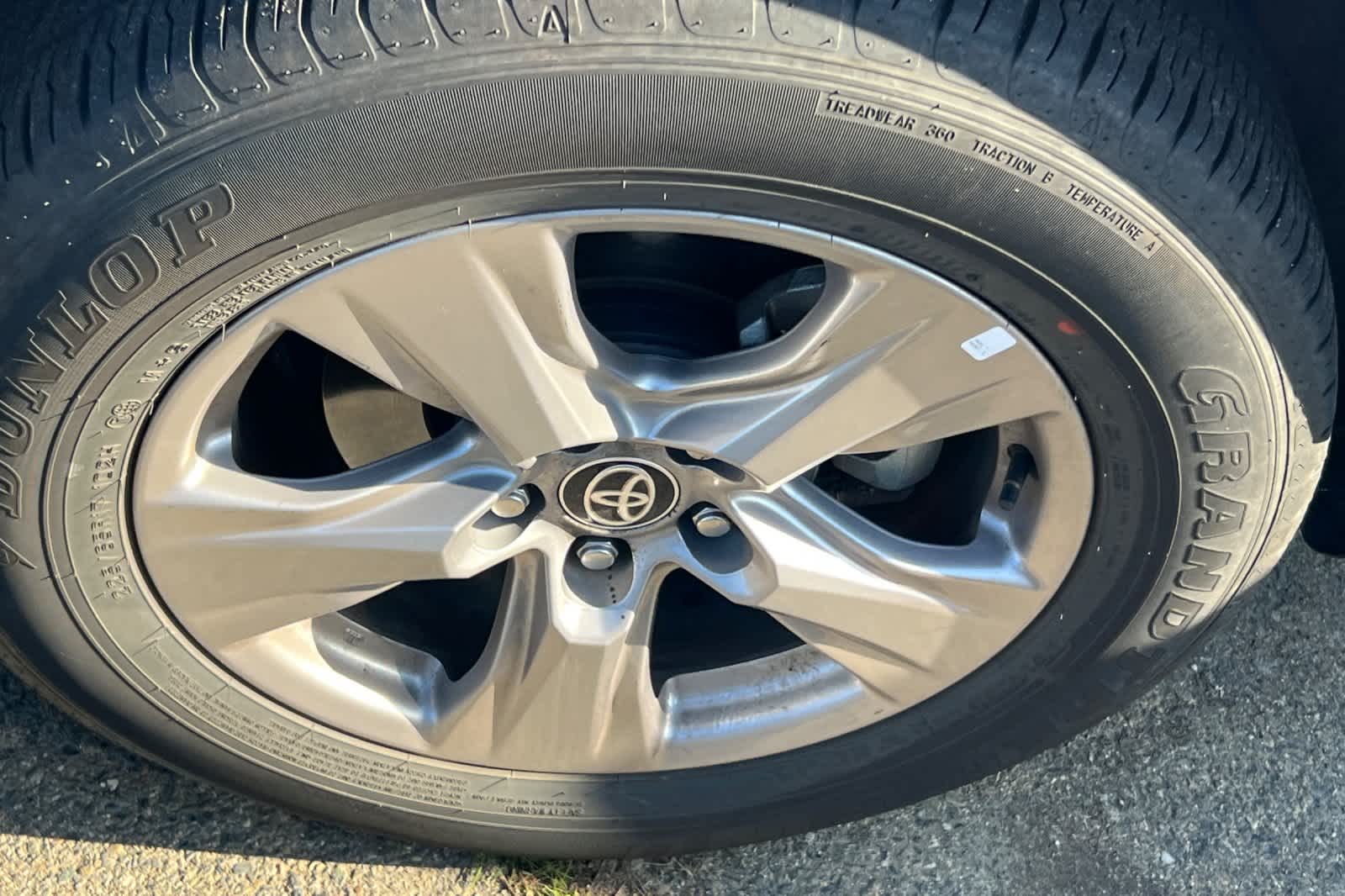 Thumbnail: 2024 Toyota RAV4 - 10