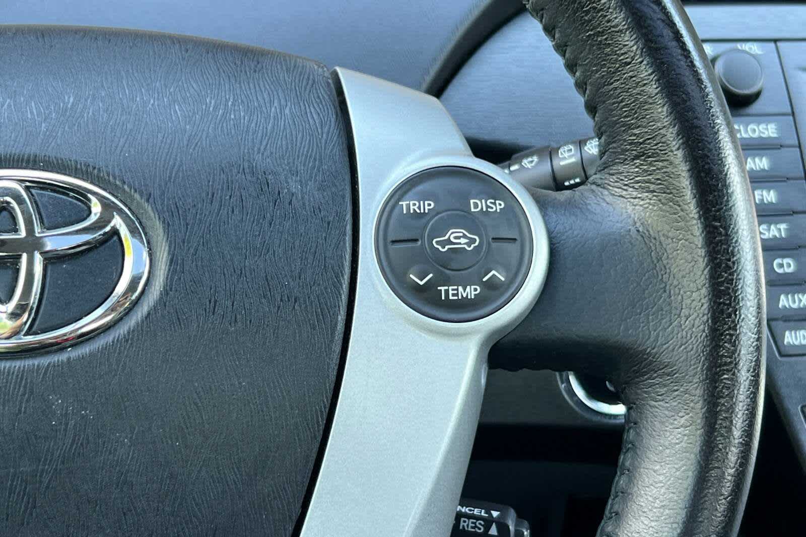 Thumbnail: 2011 Toyota Prius - 28