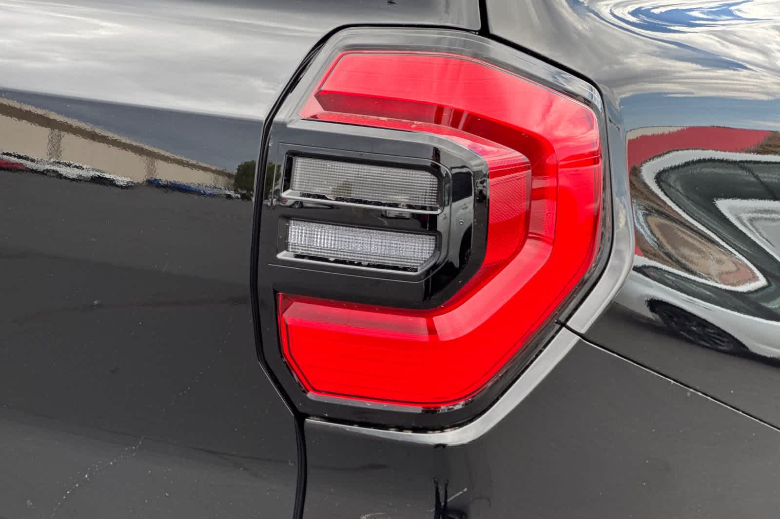 Thumbnail: 2025 Toyota 4Runner - 32