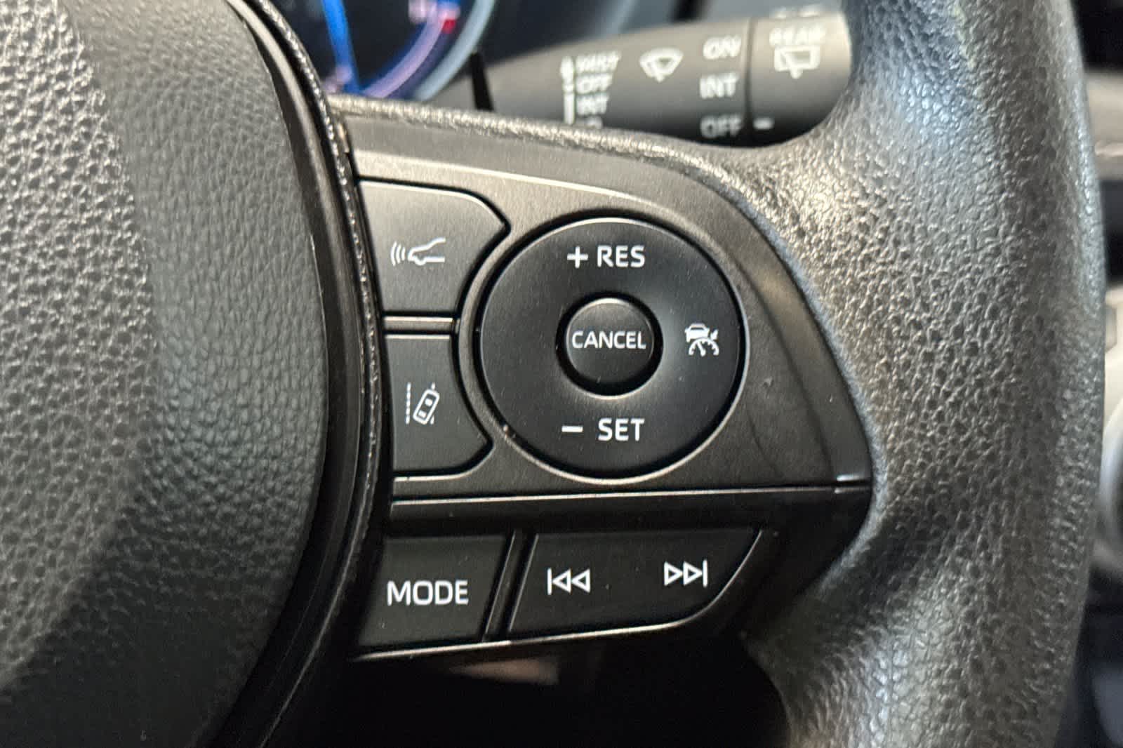 Thumbnail: 2023 Toyota RAV4 - 27