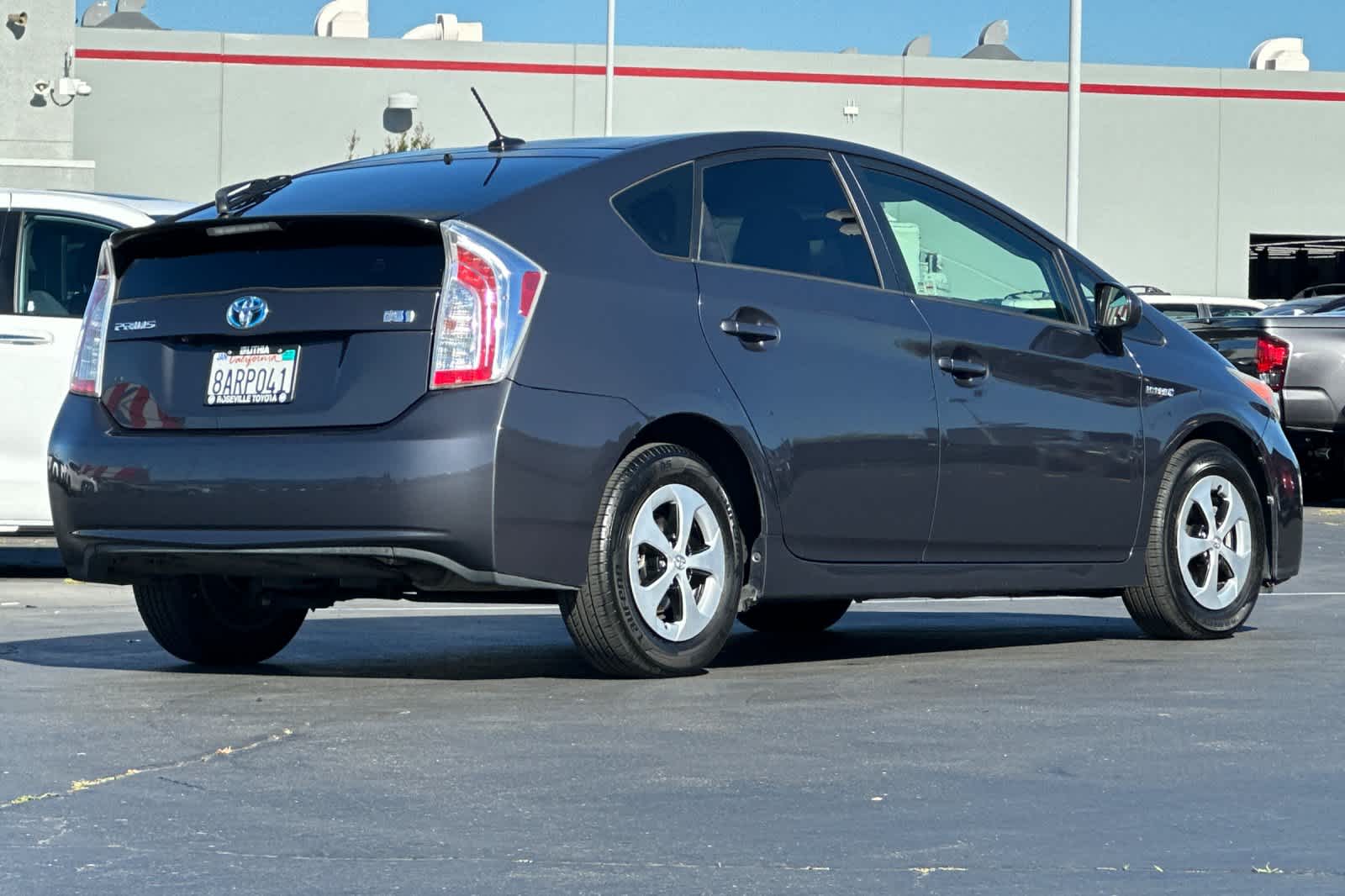 Thumbnail: 2014 Toyota Prius - 2