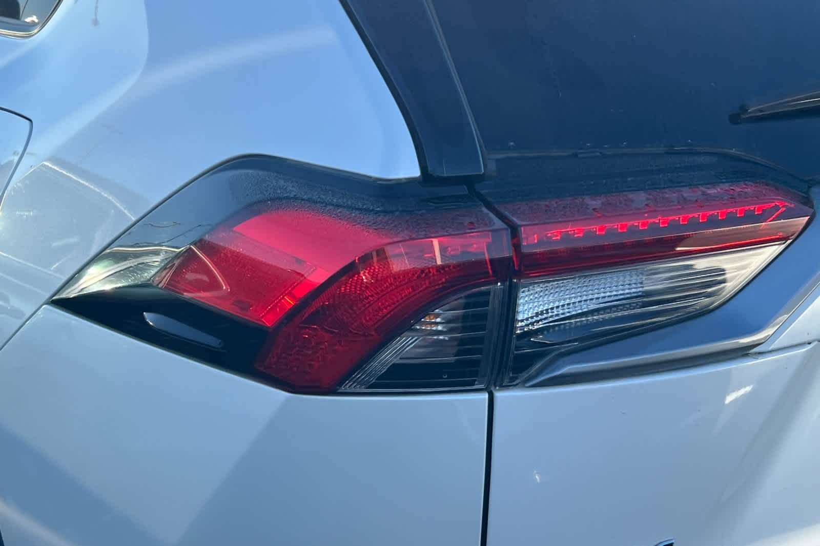 Thumbnail: 2022 Toyota RAV4 - 20