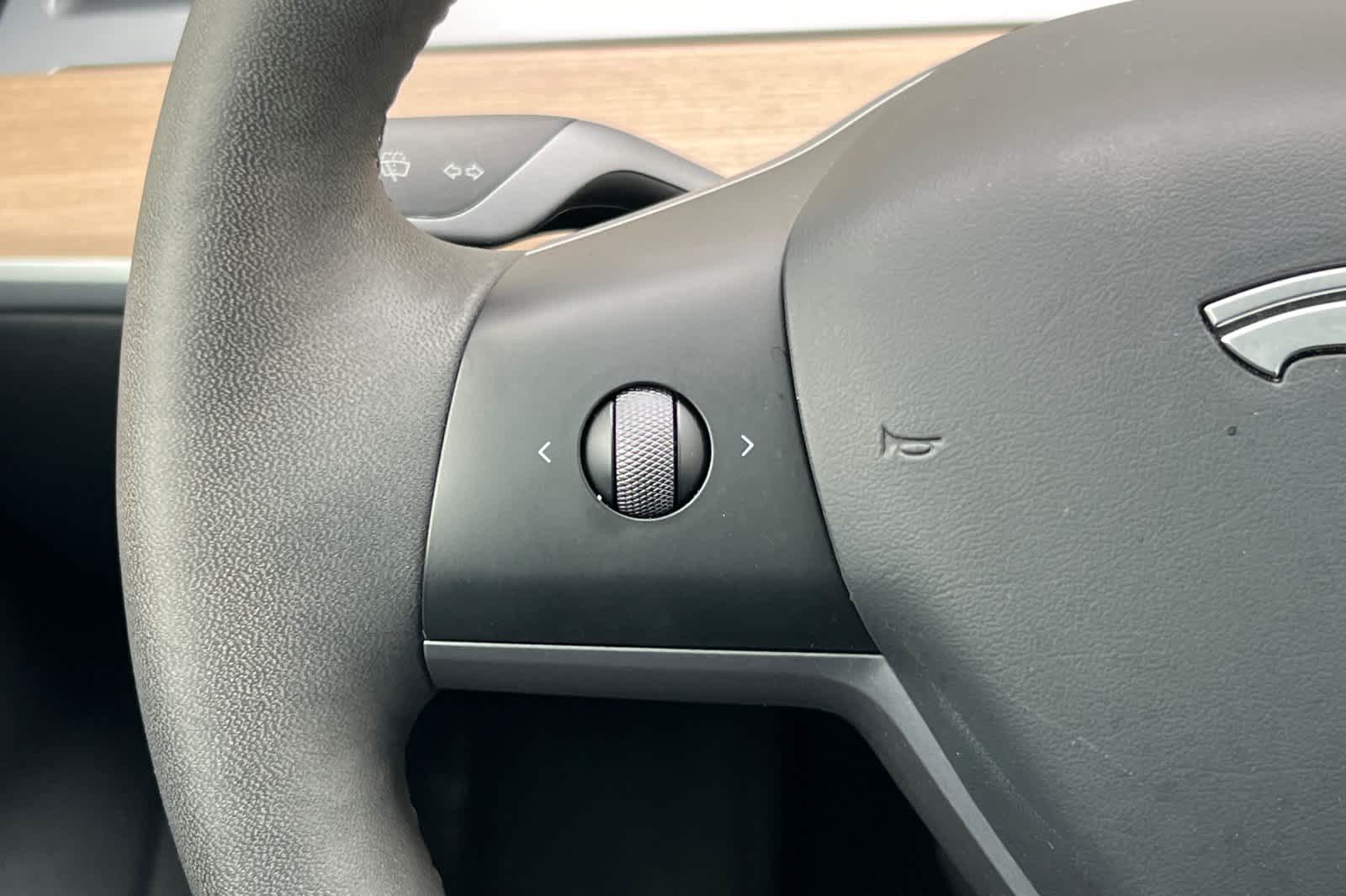 Thumbnail: 2023 Tesla Model 3 - 25