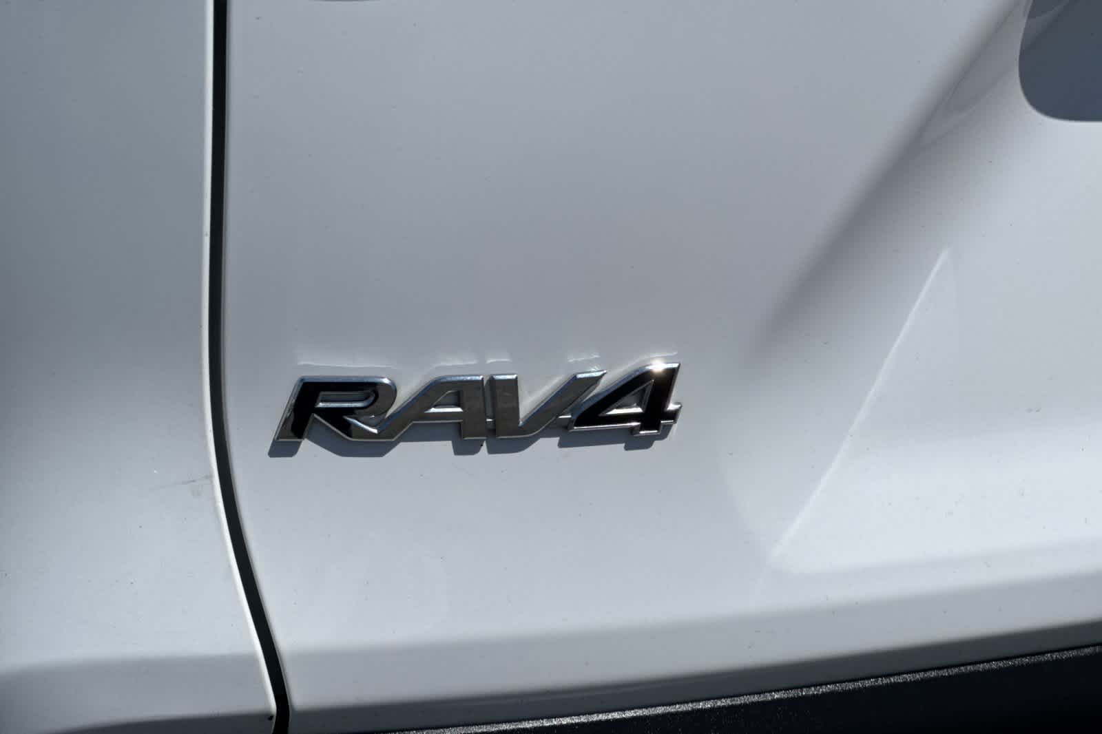 Thumbnail: 2023 Toyota RAV4 - 33