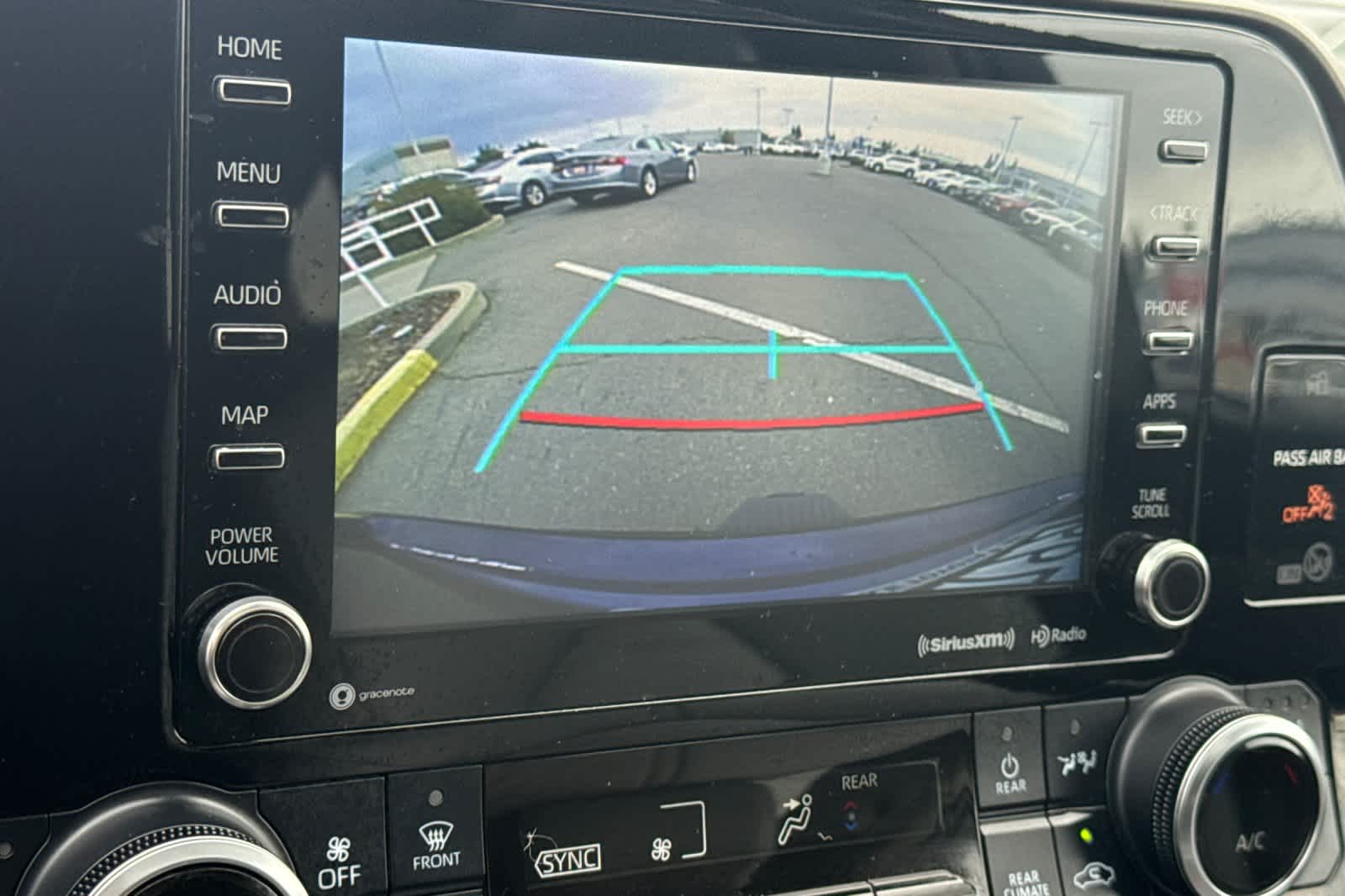 Thumbnail: 2022 Toyota Highlander - 23