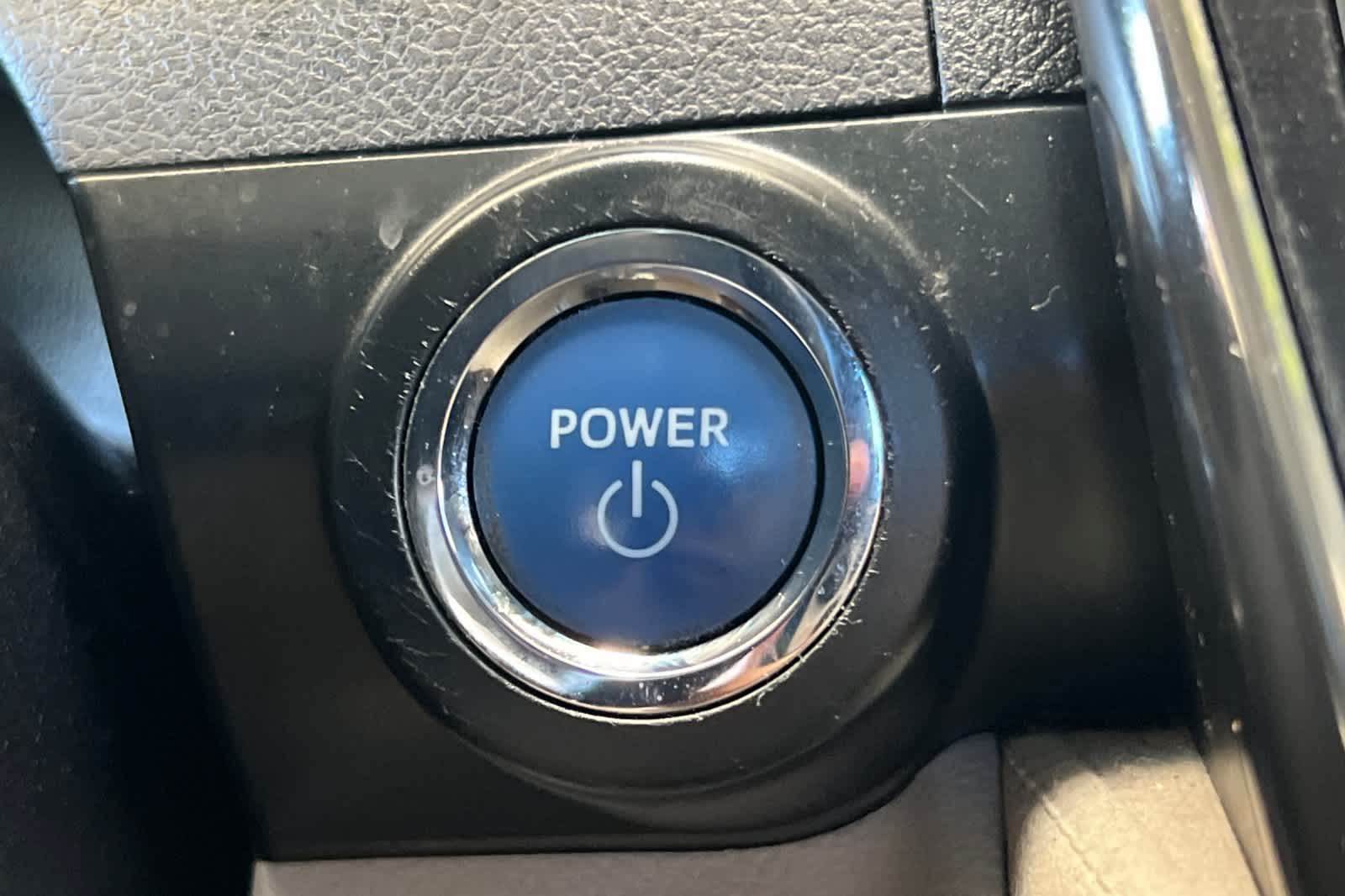 Thumbnail: 2014 Toyota Camry - 24