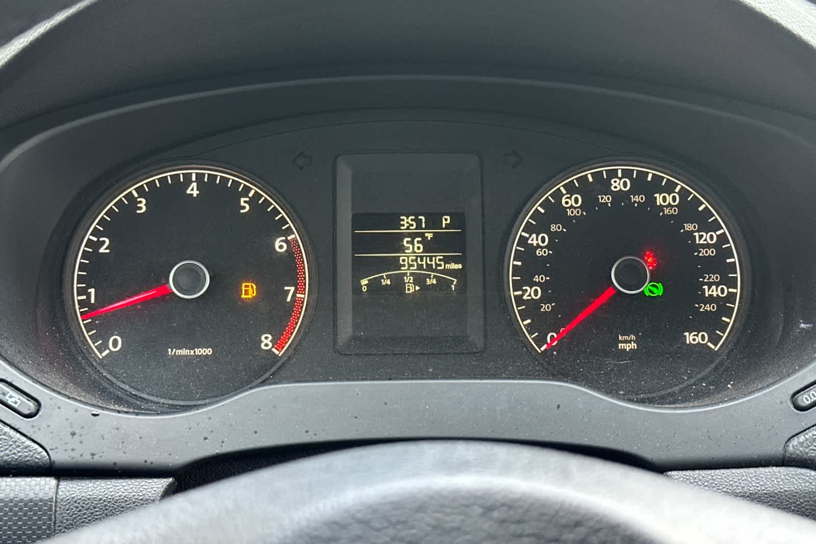 Thumbnail: 2011 Volkswagen Jetta - 23