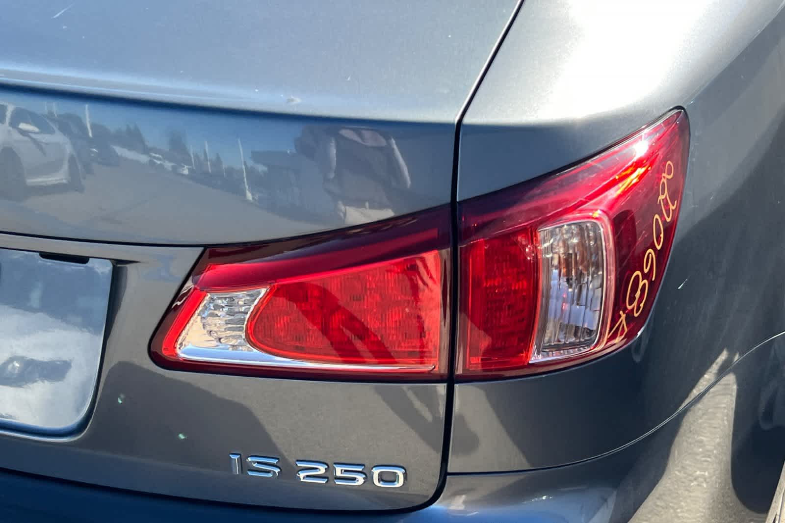 Thumbnail: 2012 Lexus IS - 18