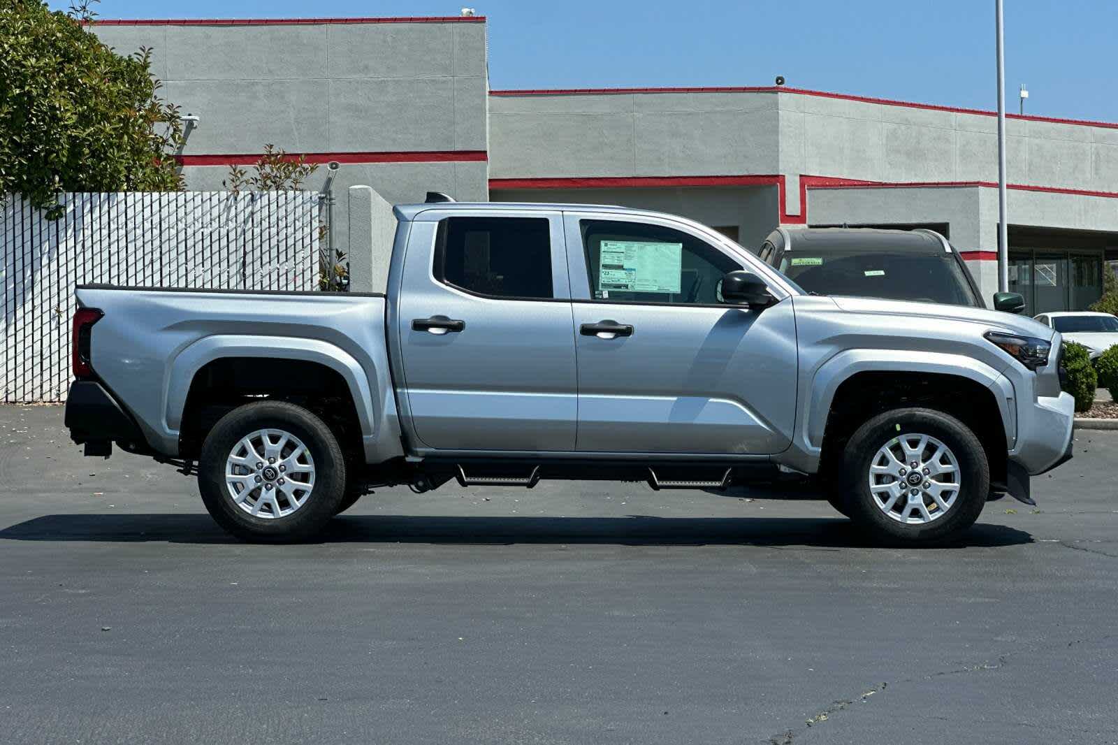 2025 Toyota Tacoma SR 8