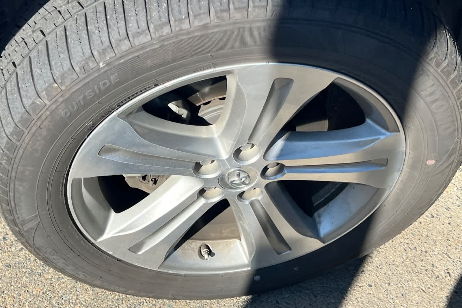 Thumbnail: 2013 Toyota Highlander - 22