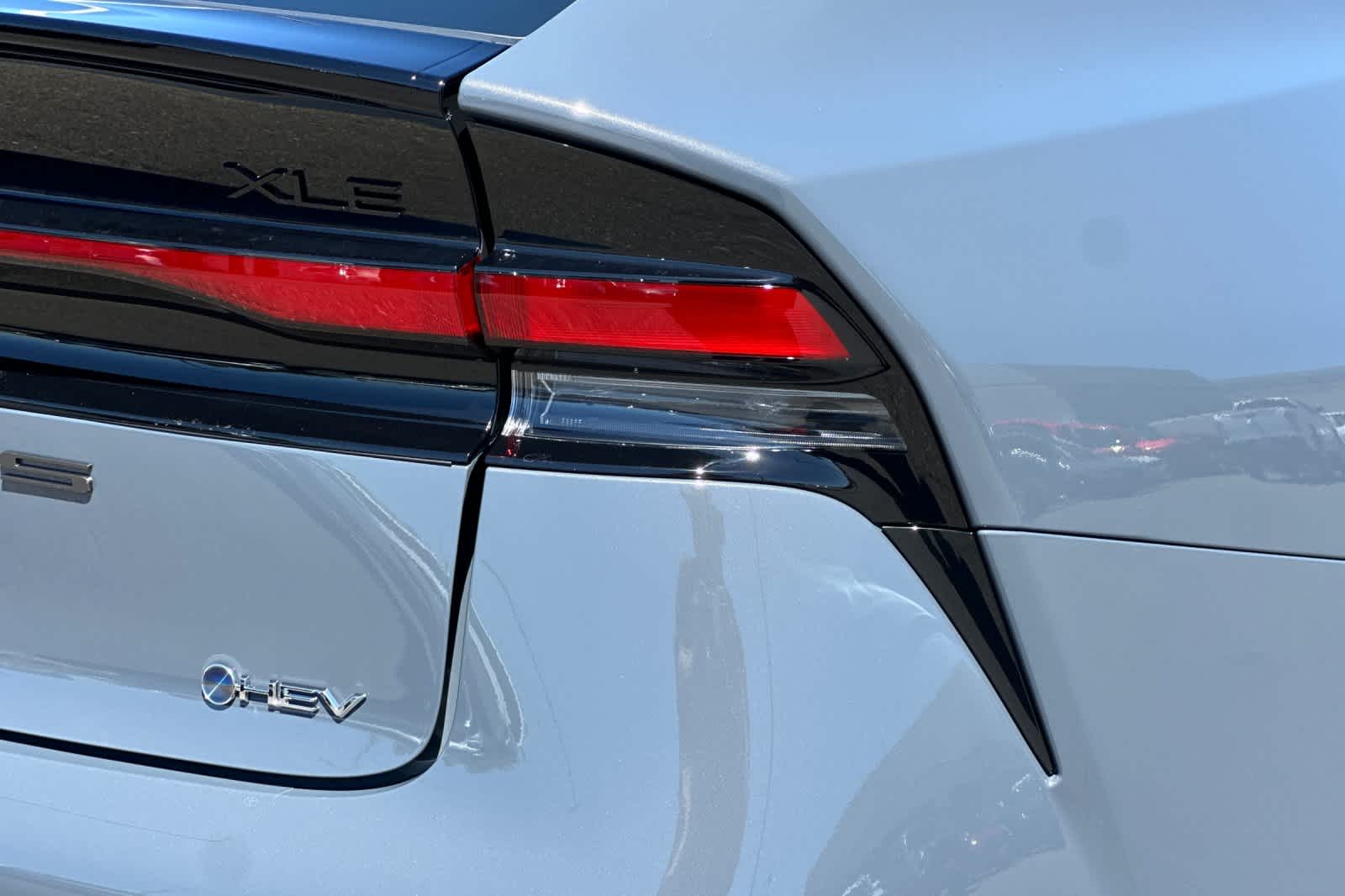 Thumbnail: 2025 Toyota Prius - 30