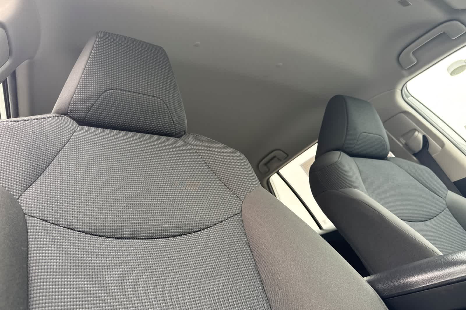 Thumbnail: 2024 Toyota RAV4 - 18