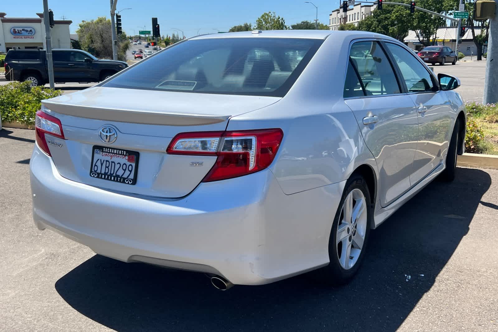 Thumbnail: 2012 Toyota Camry - 3
