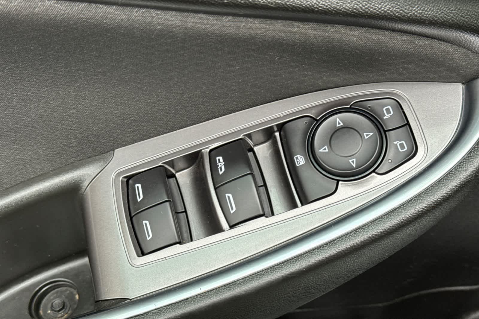 Thumbnail: 2020 Chevrolet Malibu - 13