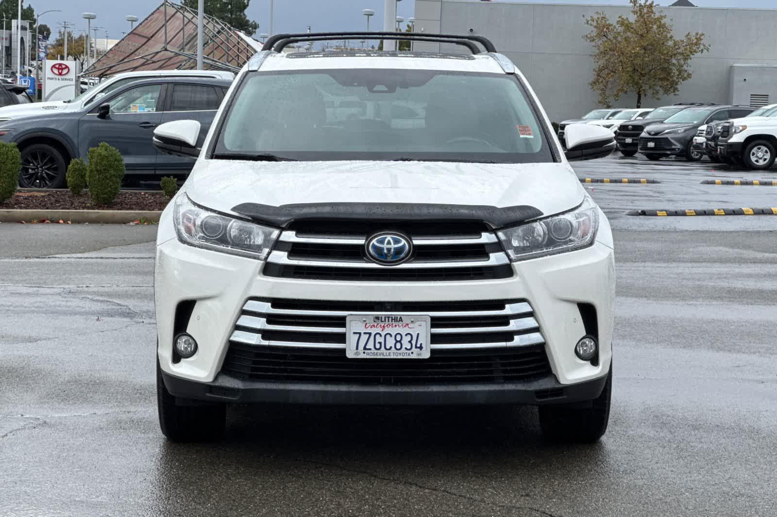 Thumbnail: 2017 Toyota Highlander - 10