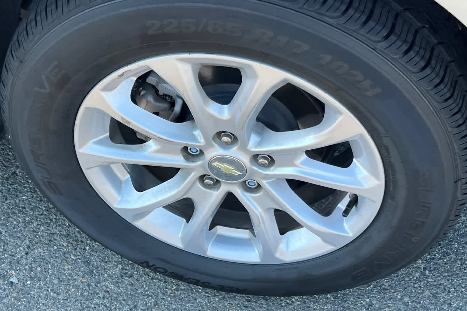 Thumbnail: 2021 Chevrolet Equinox - 16