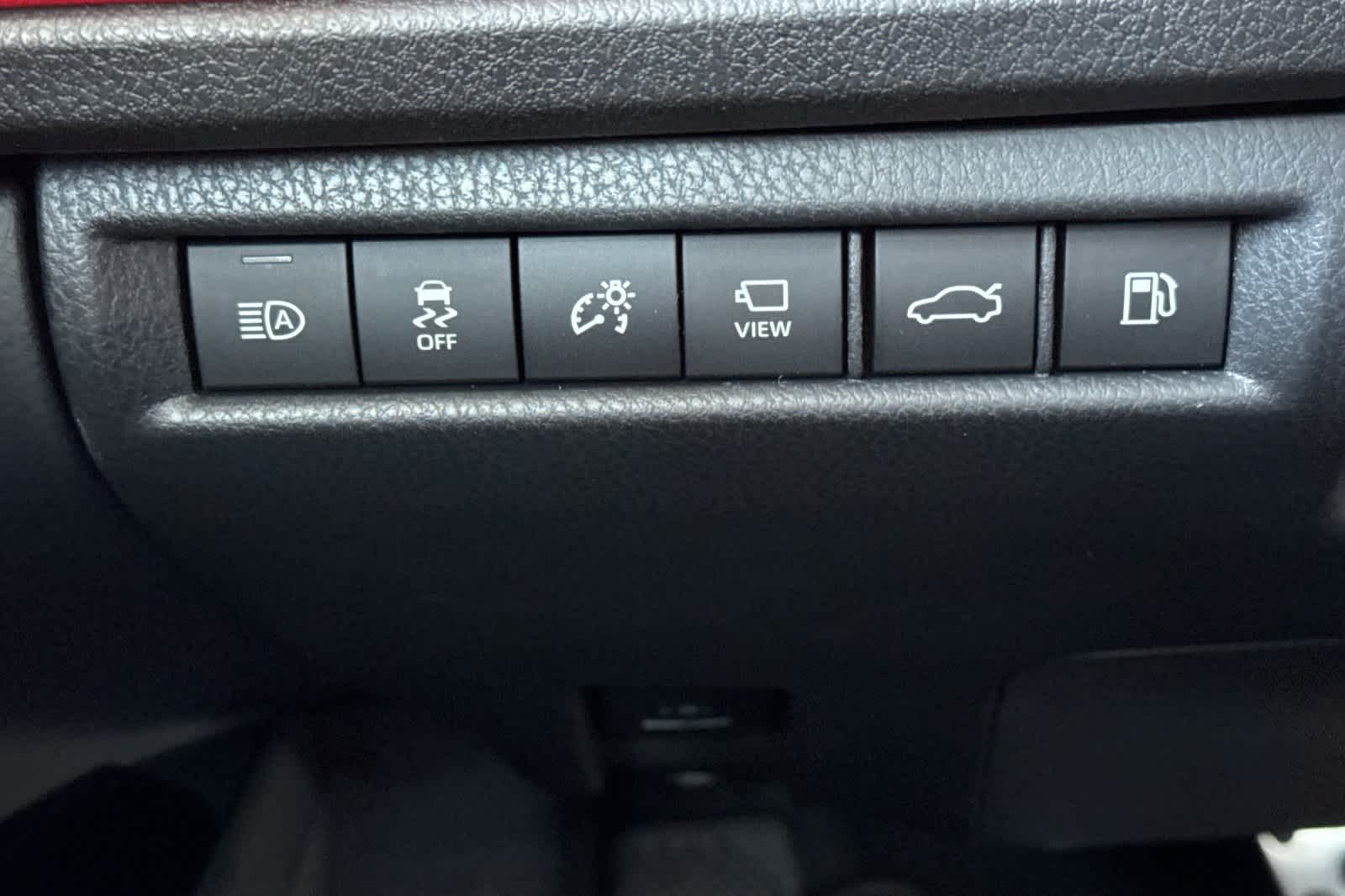 2025 Toyota Camry XSE 28
