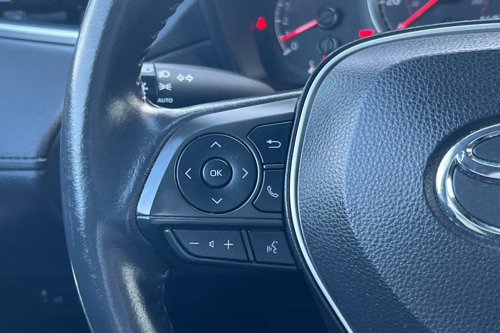 Thumbnail: 2022 Toyota Corolla Cross - 26