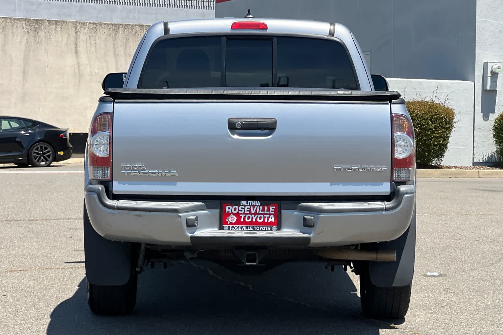 Thumbnail: 2015 Toyota Tacoma - 7