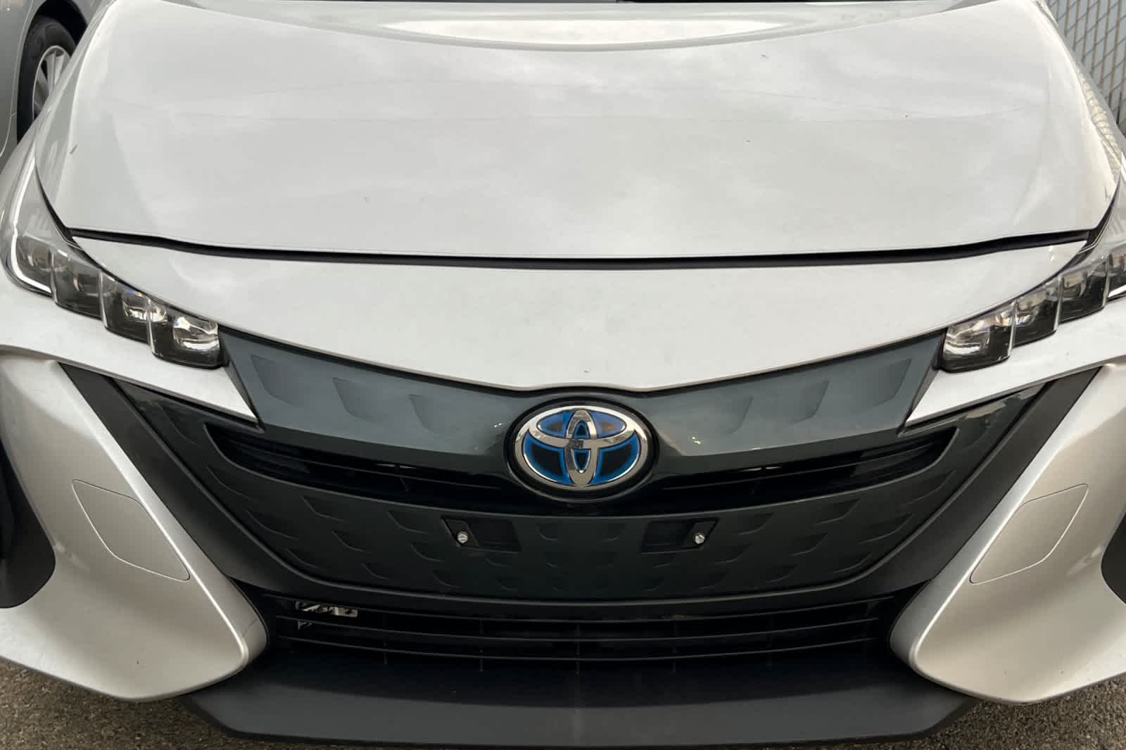 Thumbnail: 2017 Toyota Prius Prime - 3
