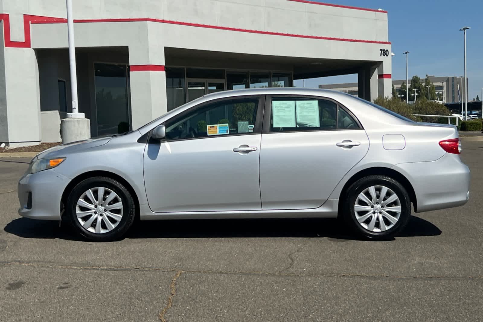 Thumbnail: 2012 Toyota Corolla - 9