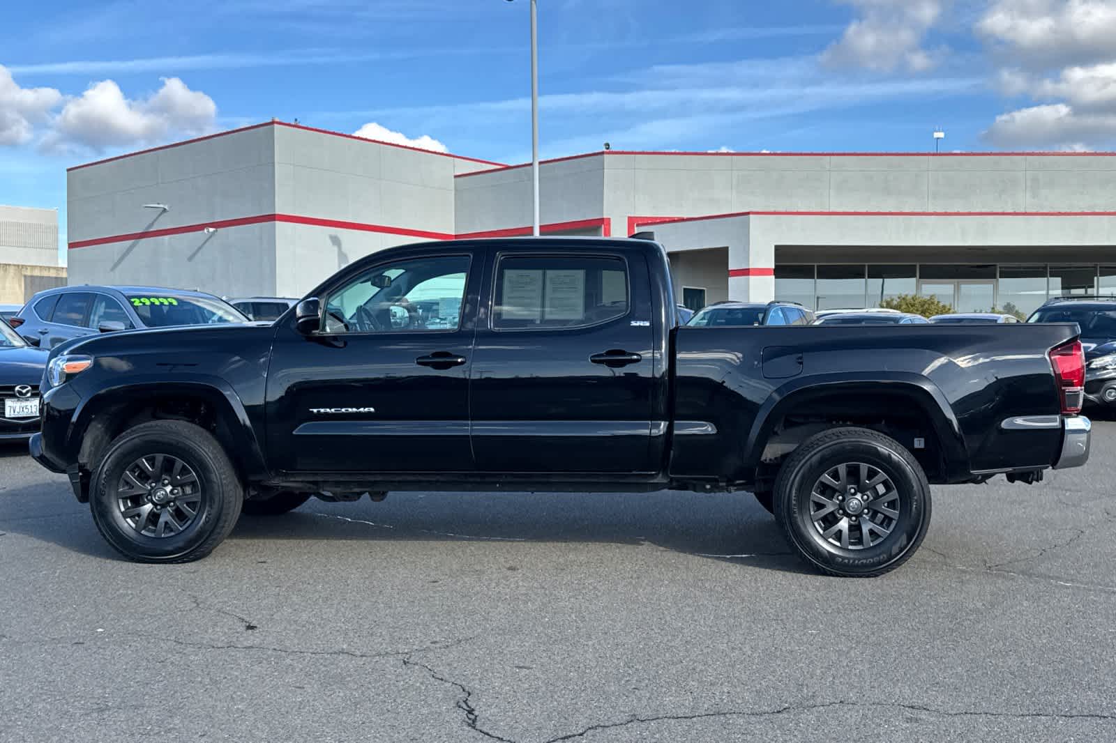 Thumbnail: 2022 Toyota Tacoma - 9