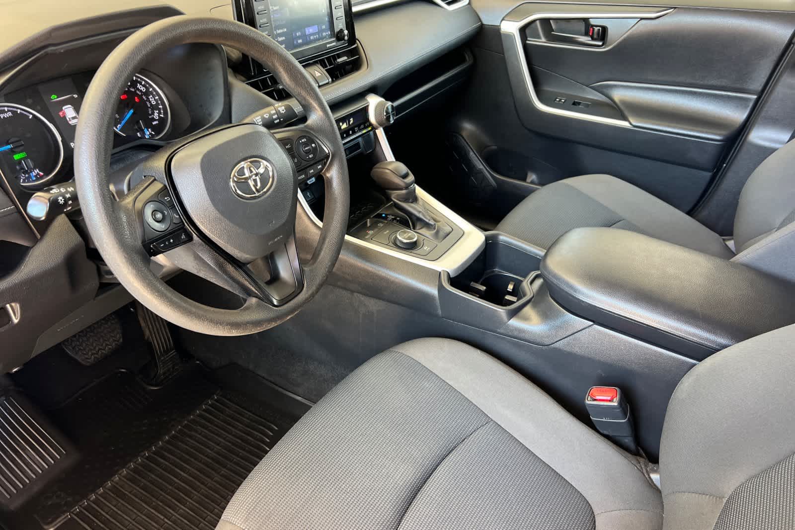 Thumbnail: 2022 Toyota RAV4 - 11