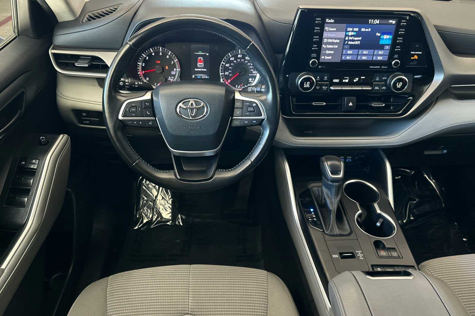 Thumbnail: 2022 Toyota Highlander - 15