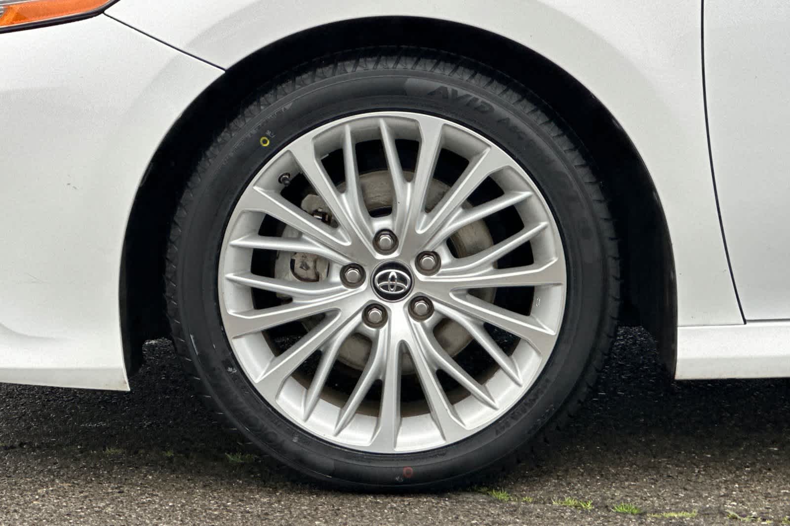 Thumbnail: 2018 Toyota Camry - 30