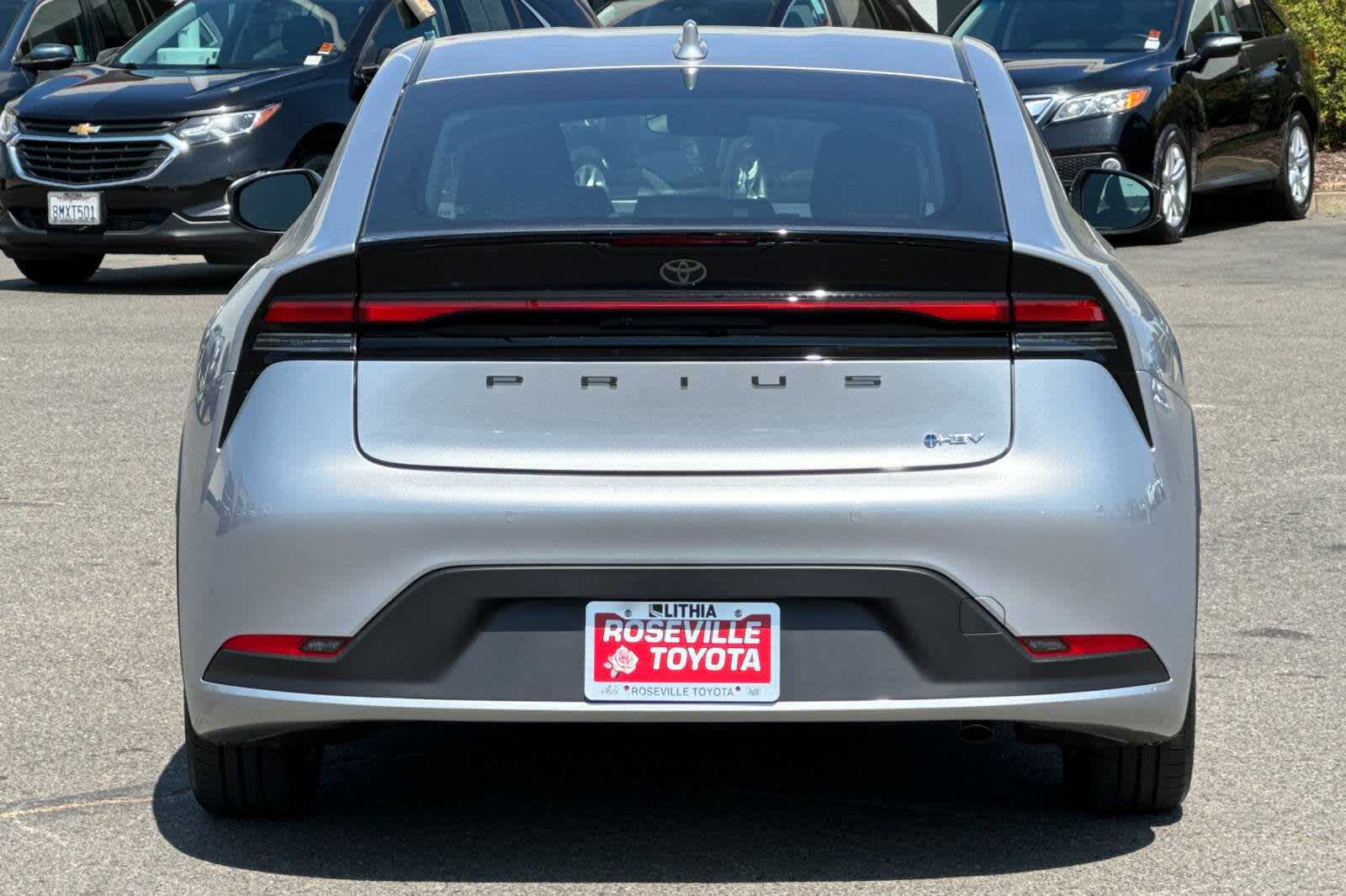 2025 Toyota Prius LE 7