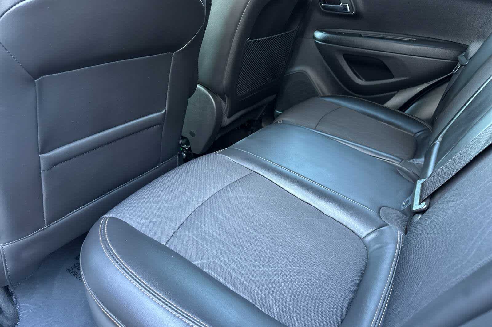Thumbnail: 2020 Chevrolet Trax - 4