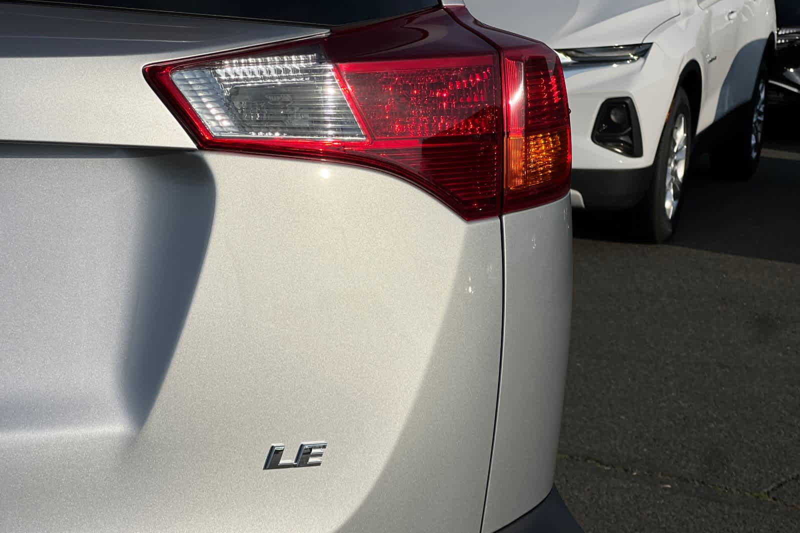 Thumbnail: 2015 Toyota RAV4 - 29