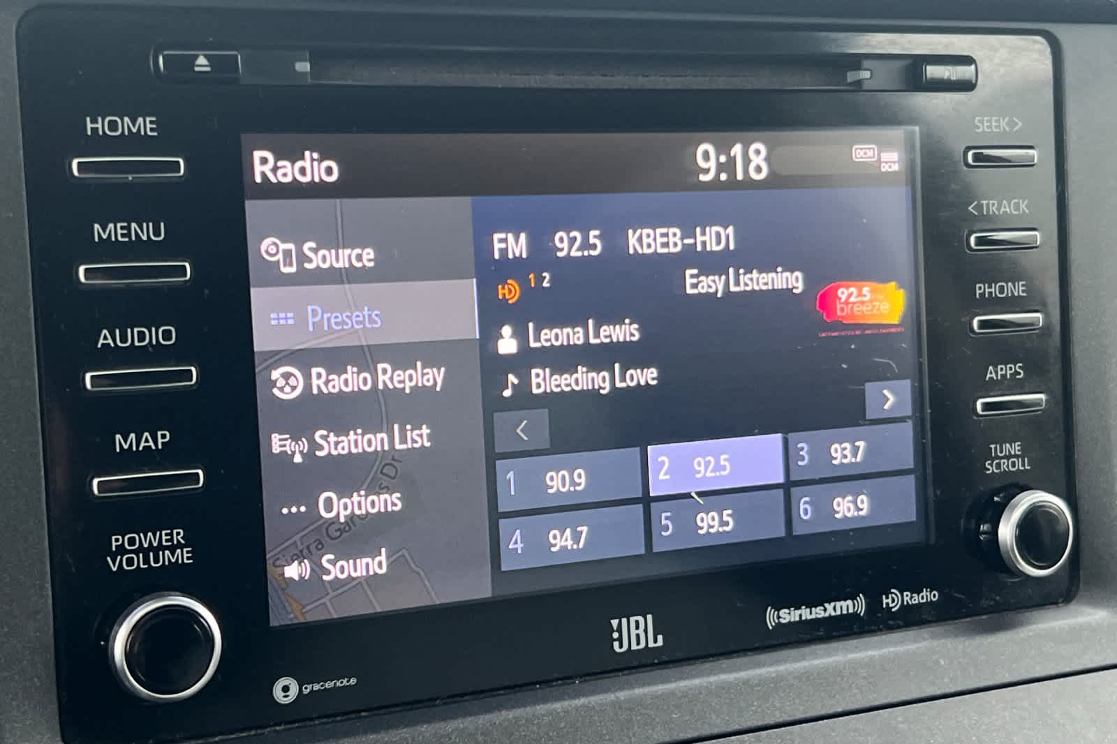 Thumbnail: 2019 Toyota Sienna - 22