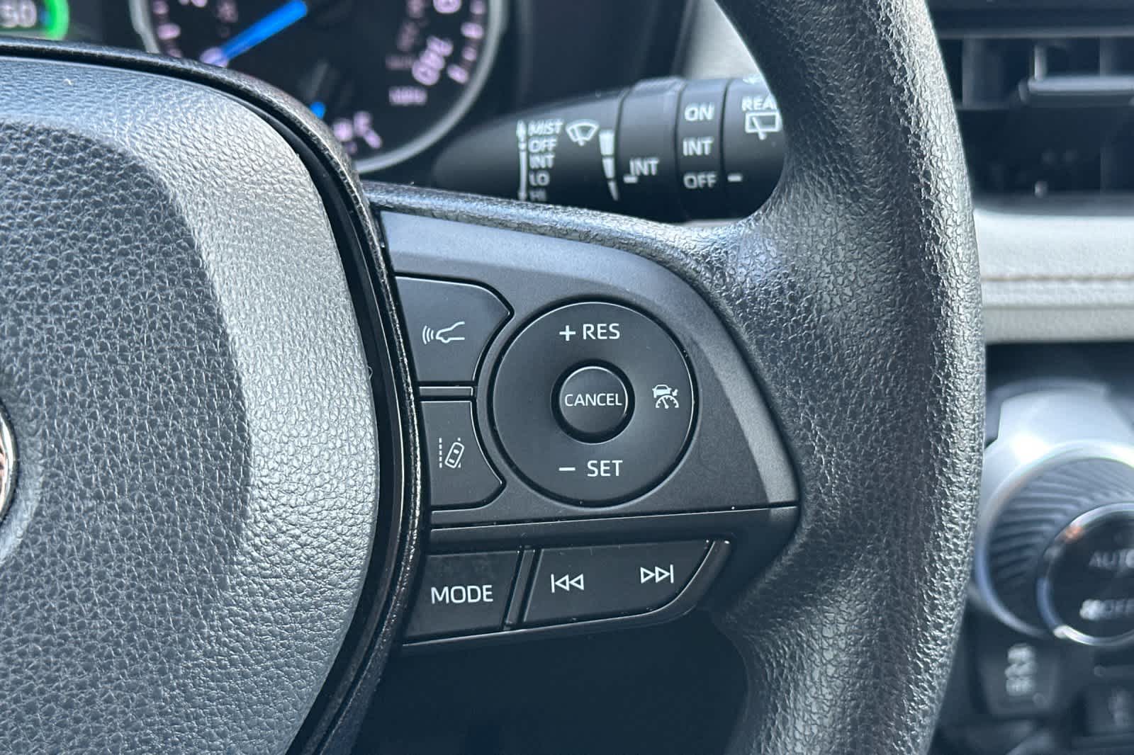 Thumbnail: 2022 Toyota RAV4 - 27