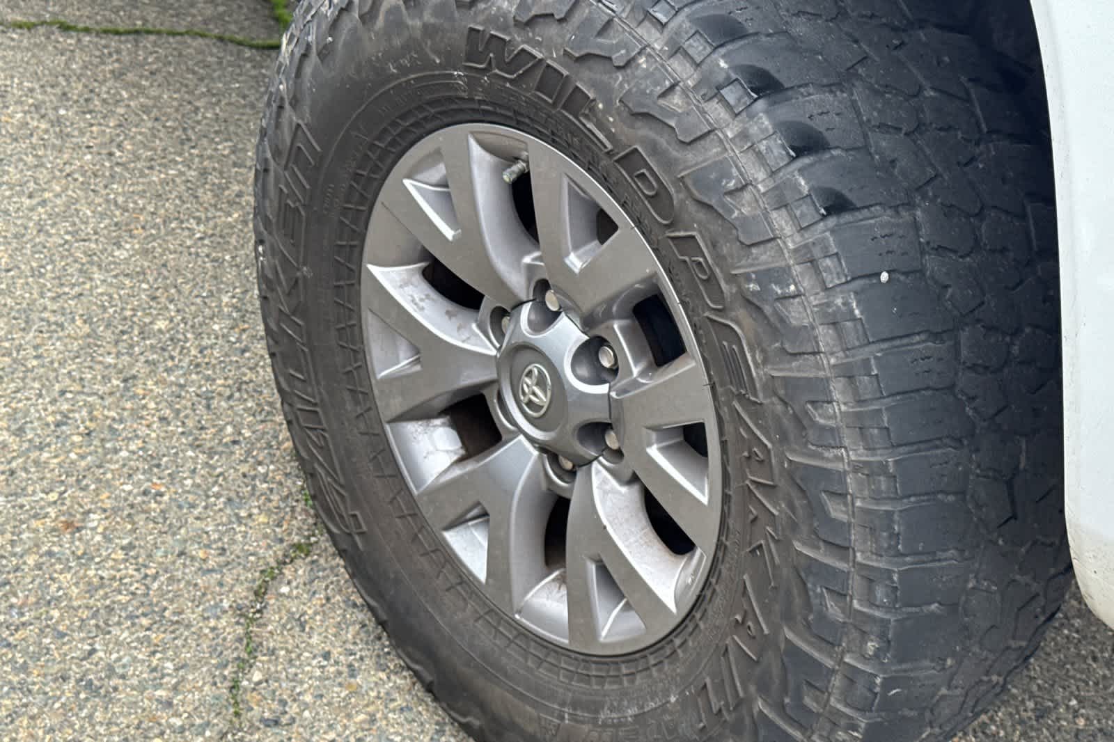 Thumbnail: 2017 Toyota Tacoma - 18