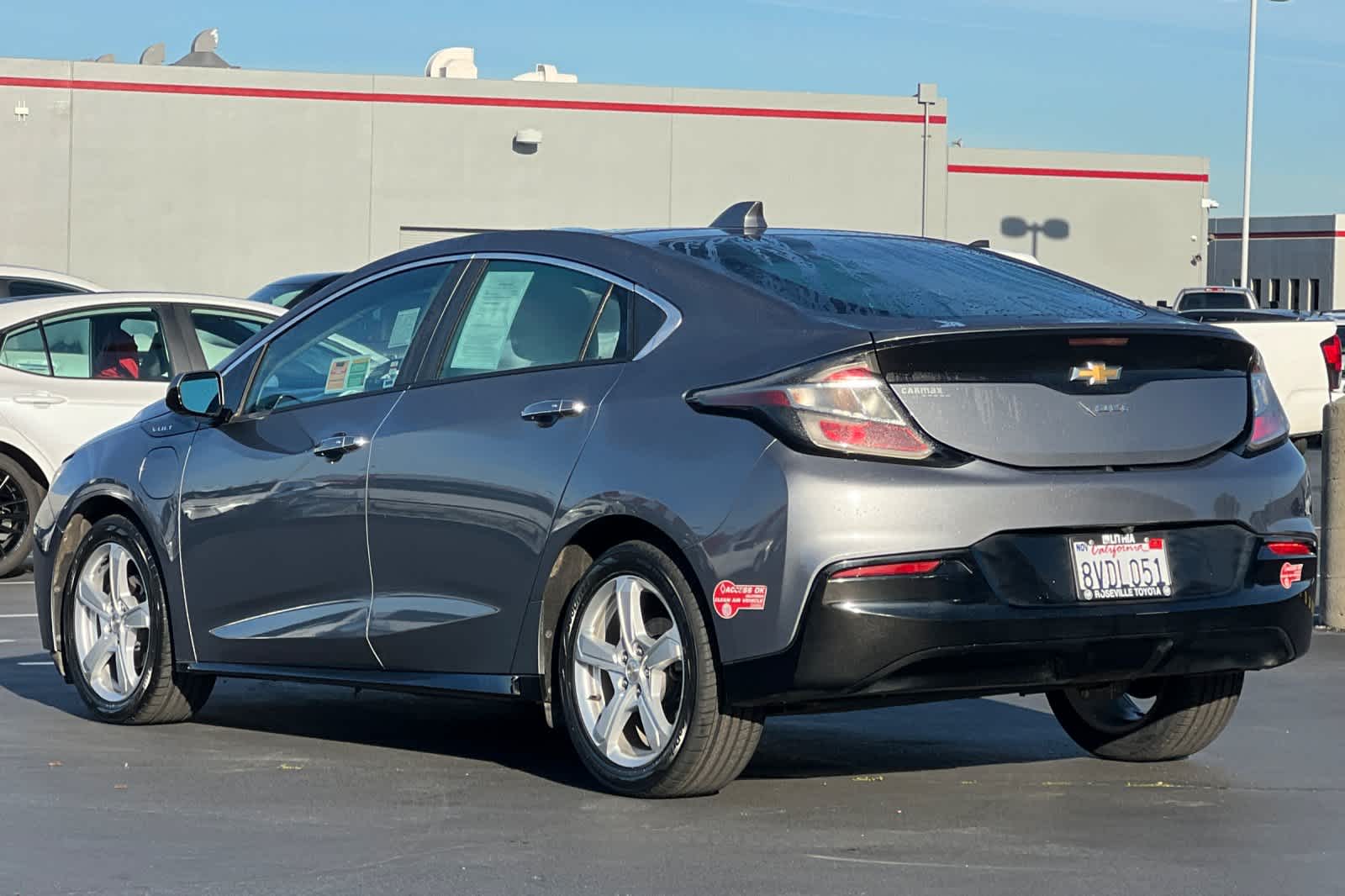 Thumbnail: 2018 Chevrolet Volt - 7
