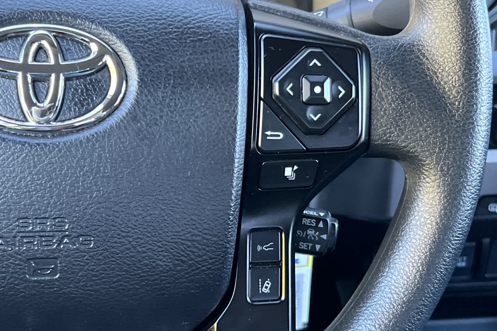 Thumbnail: 2022 Toyota Tacoma - 24