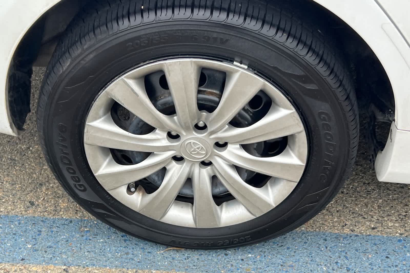 Thumbnail: 2013 Toyota Corolla - 14