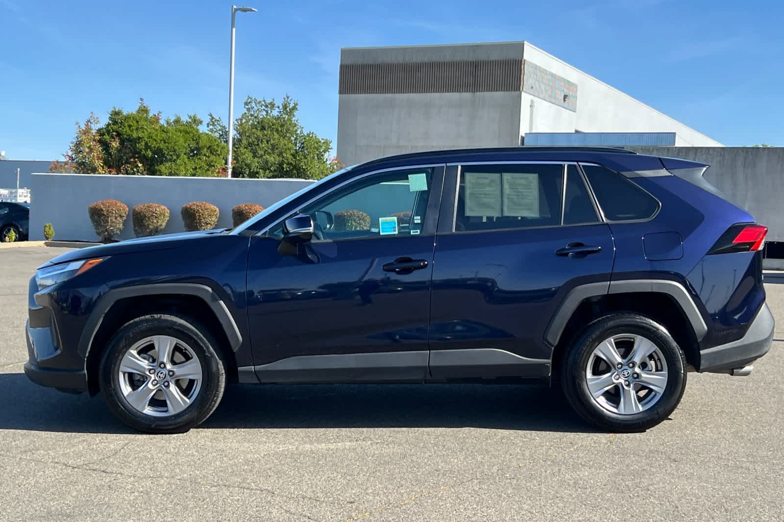 Thumbnail: 2024 Toyota RAV4 - 9